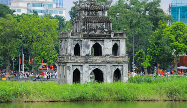 Hoan Kiem Lake - Turtle Tower
