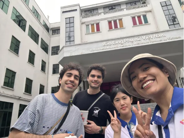 Planning a Trip to Hanoi - free student guide