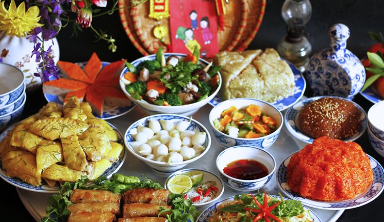 cuisine for tet in vietnam