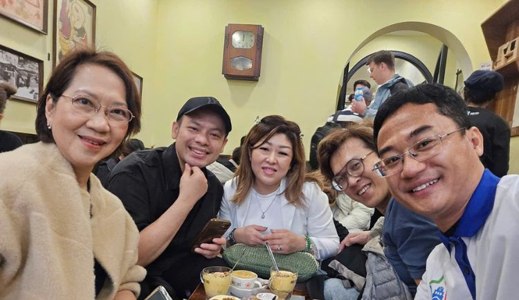 egg coffee with free local tour guide