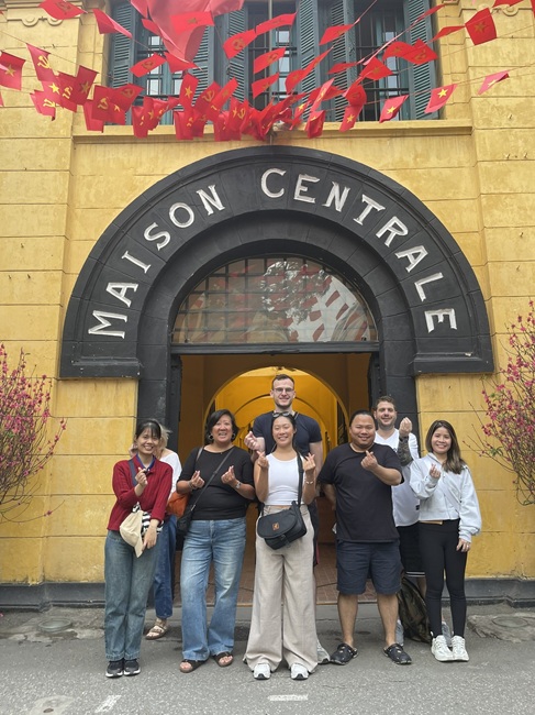 hanoi in march - hoa lo prison