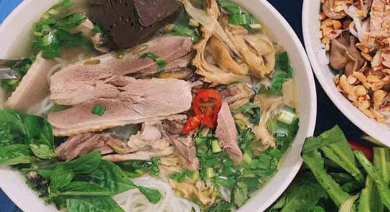 best foods in hanoi - bun ngan phung hung