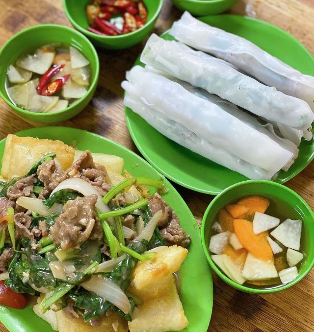 best foods in hanoi - Rice Noodle Rolls pho cuon ngu xa