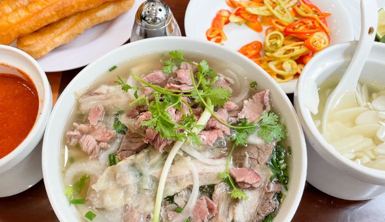 pho ly quoc su 