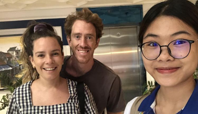 hanoi free private tour guide