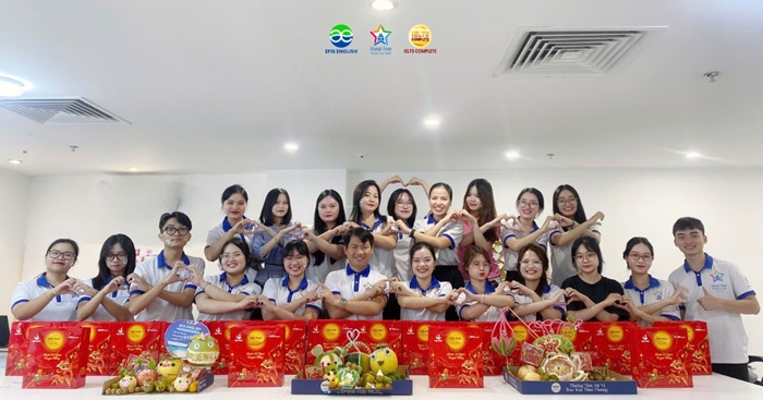 hanoi free private tour guide 2025