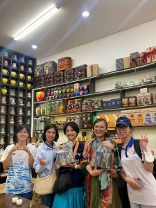 hanoi free private tour guide - free tour guide in hanoi