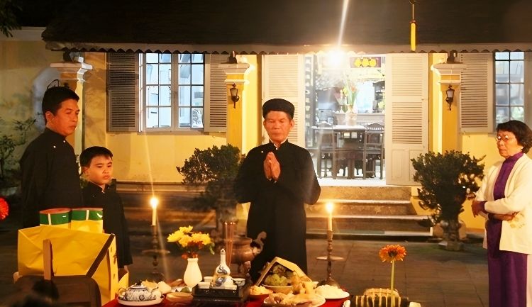 meaning of the Vietnamese New Year’s Eve Ritual