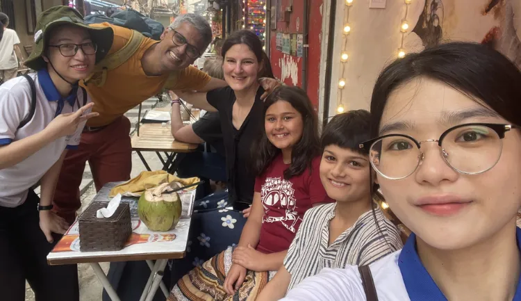 hanoi scams to avoid - Restaurants Without Prices