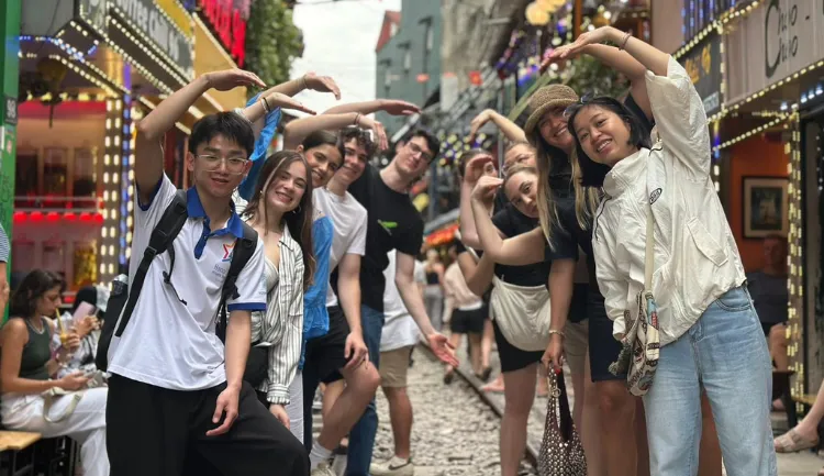 hanoi scams to avoid - hanoi free tour guide