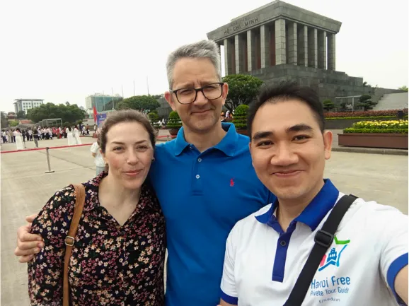 Ho Chi Minh Mausoleum - free tour guide in hanoi