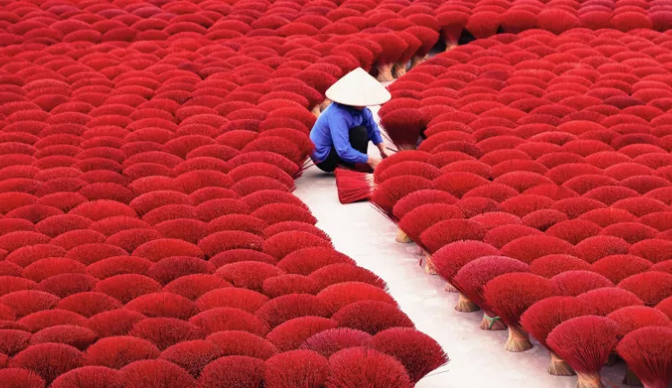 craft villages in hanoi - quang phu cau