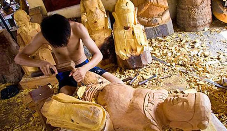 craft villages in hanoi - son dong