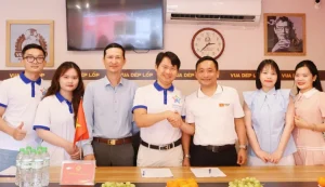 Hanoi Tire Sandal King (Vua Dép Lốp) — Cultural Experience Partnership