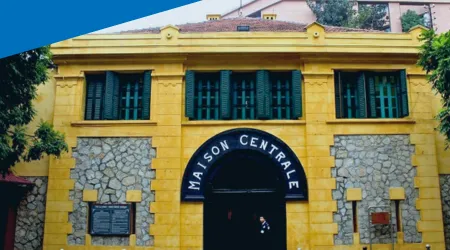 what-to-visit-in-hanoi-hoa lo prison