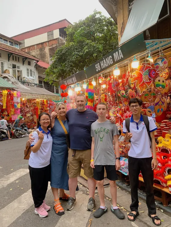 hang ma street - hanoi free private tour guide