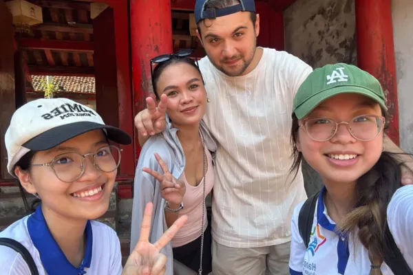 Guests on the Hanoi Old Quarter walking tour
