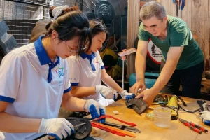 Tire Sandal Workshop Hanoi 4