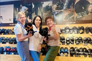 Tire Sandal Workshop Hanoi 7