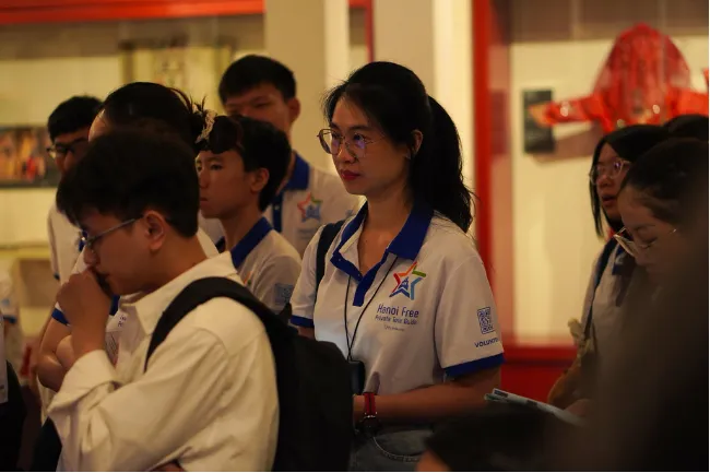 training free guide at Vietnam Women's Museum